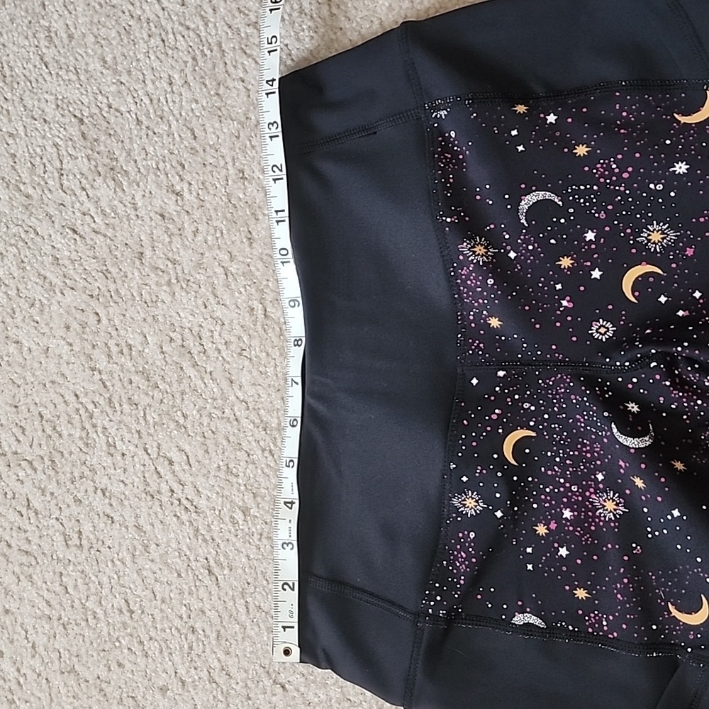 Torrid Active Capri - image 6